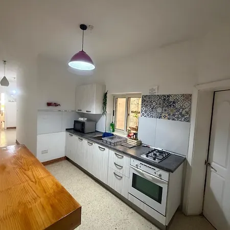 Private Double Room, Shared Bathroom *